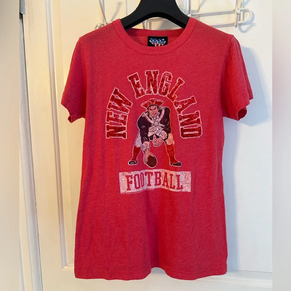 New England Patriots (2010) Official Women’s Junk Food Retro NFL - Small/Medium - Picture 2 of 5